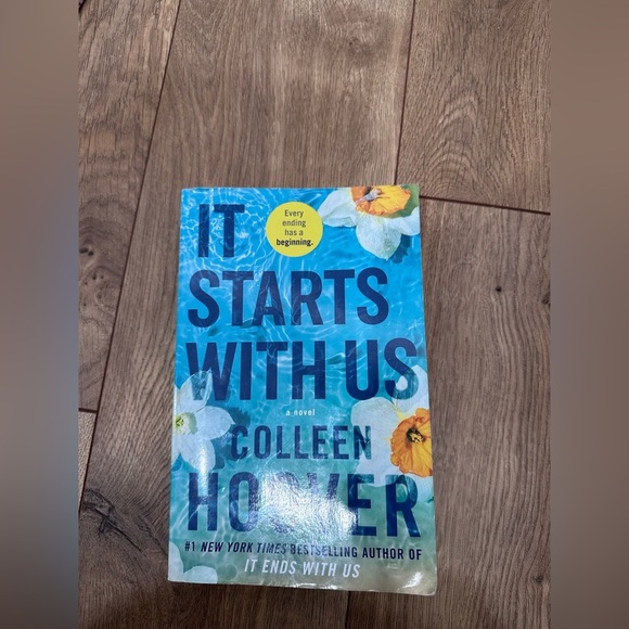 Colleen Hoover Book Set Bundle - It Ends With Us & It Starts With Us - Picture 12 of 15